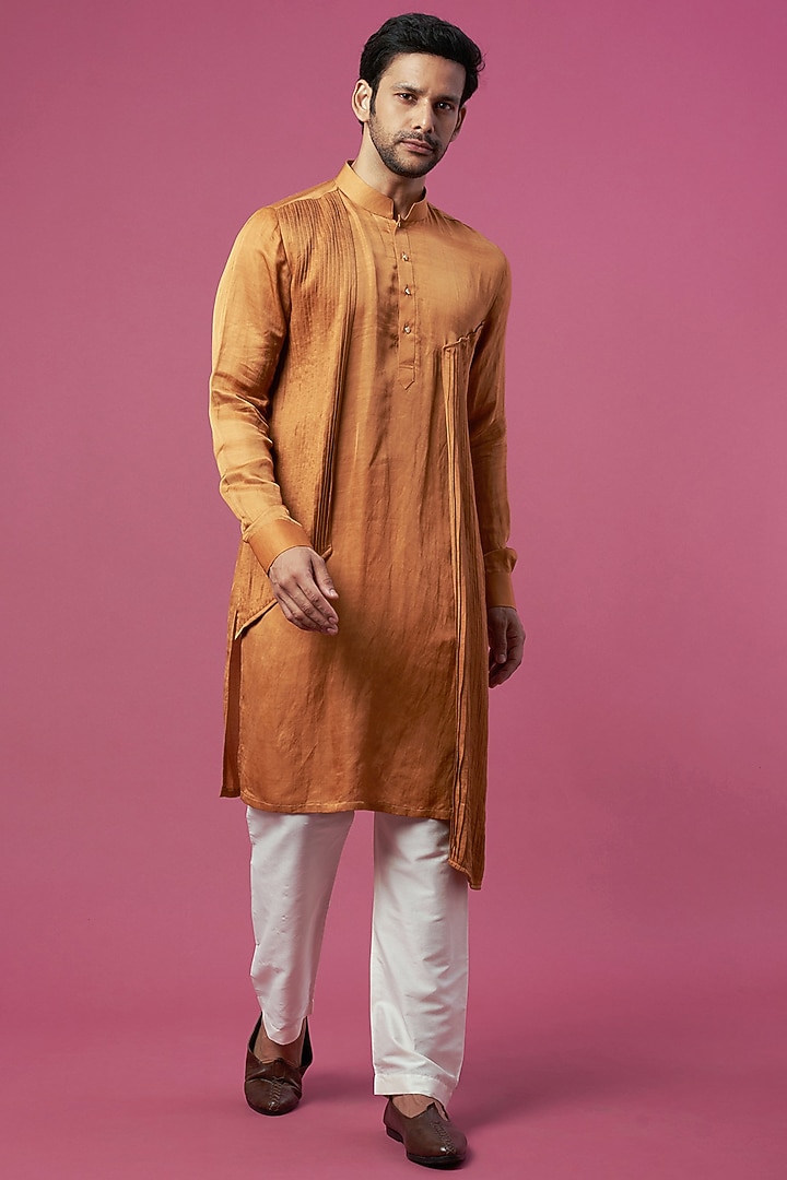 Mustard Linen Satin Kurta by Prima Czar at Pernia's Pop Up Shop