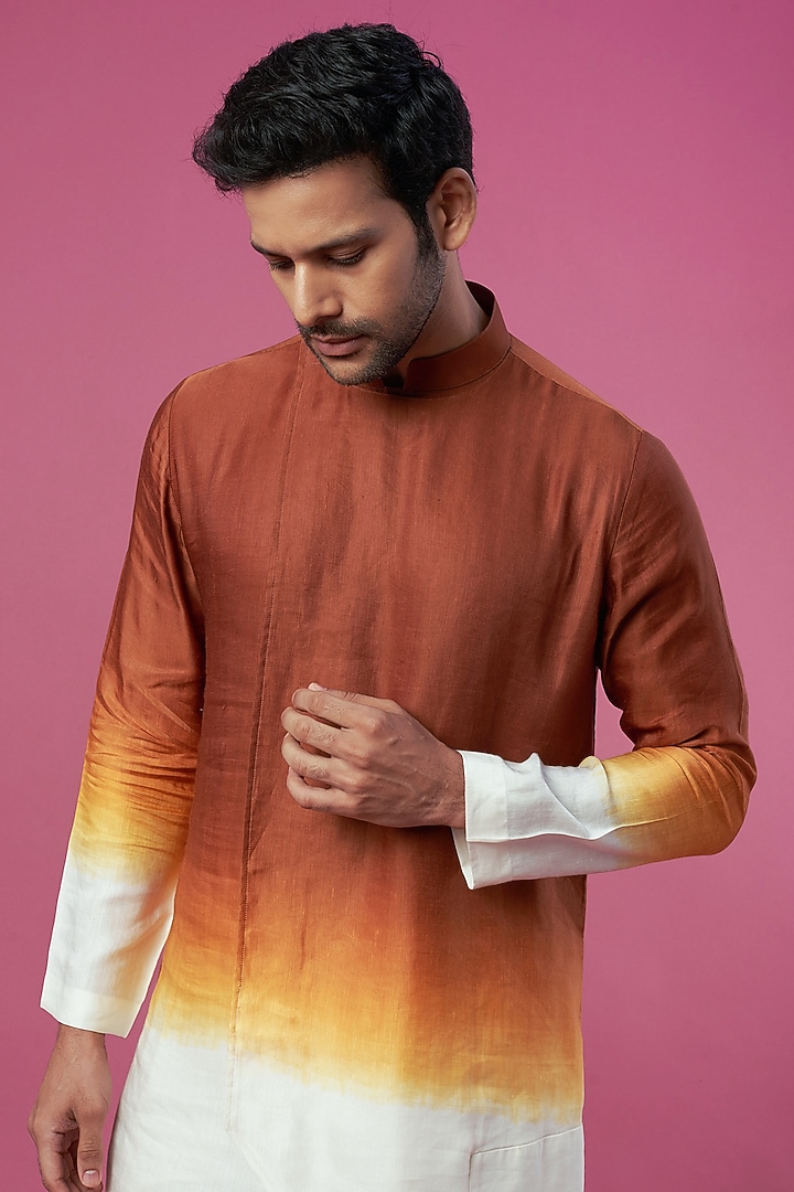 Caramel & White Linen Satin Paneled Kurta by Prima Czar at Pernia's Pop Up Shop