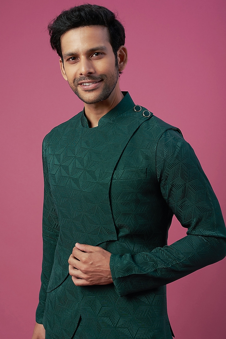 Green Triacetate Satin Paneled Bundi Jacket Set by Prima Czar at Pernia's Pop Up Shop