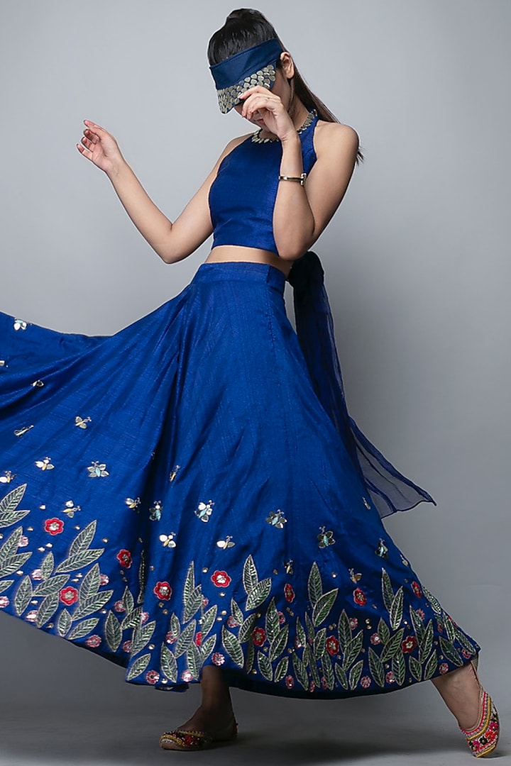Royal Blue Embroidered Skirt Set by Prevasu