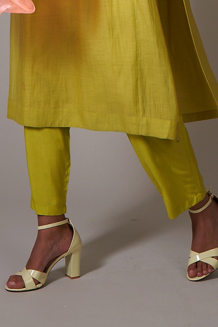 Lime Mul Cotton Silk Printed & Beads Embroidered Hand Woven Kurta Set by Priti Prashant at Pernia's Pop Up Shop