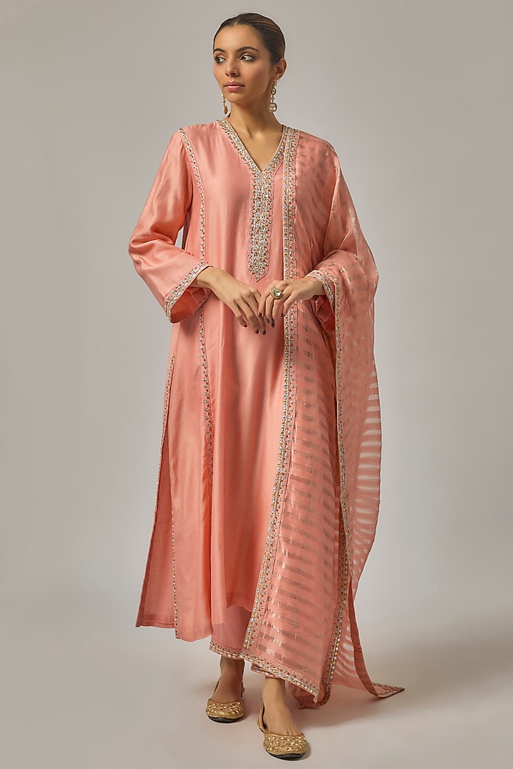 Peach Chanderi Zardosi Embroidered A-Line Kurta Set by Priyal Prakash at Pernia's Pop Up Shop