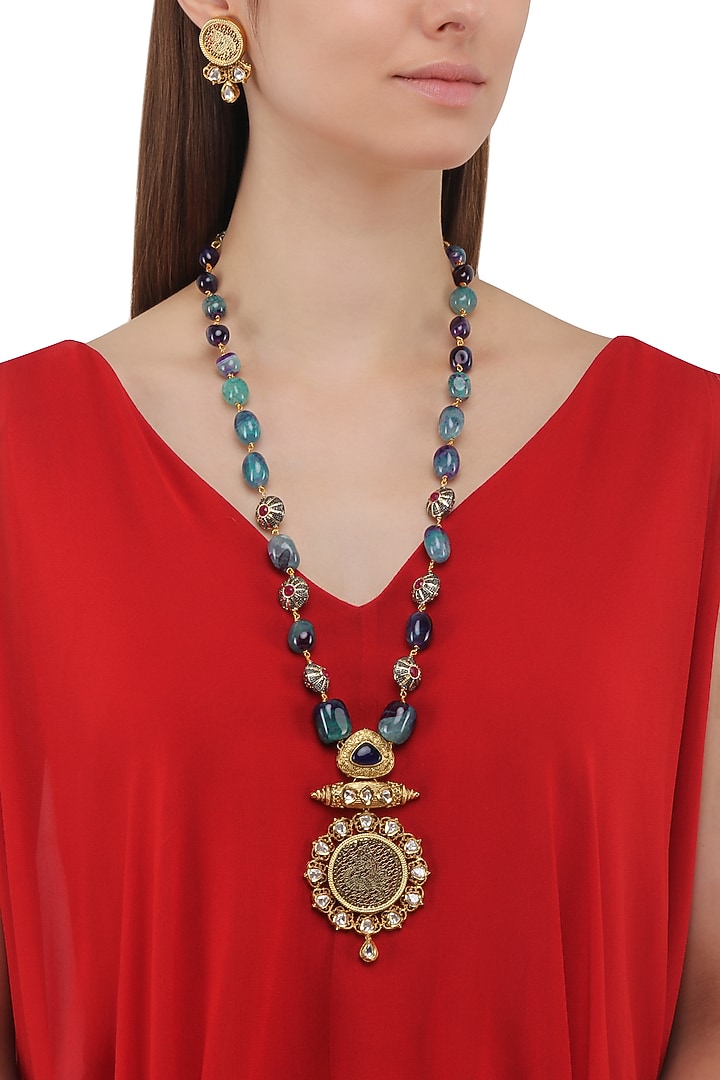 Matte finish kundan, theva and black alloy beads necklace set available only at Pernia's Pop Up Shop.