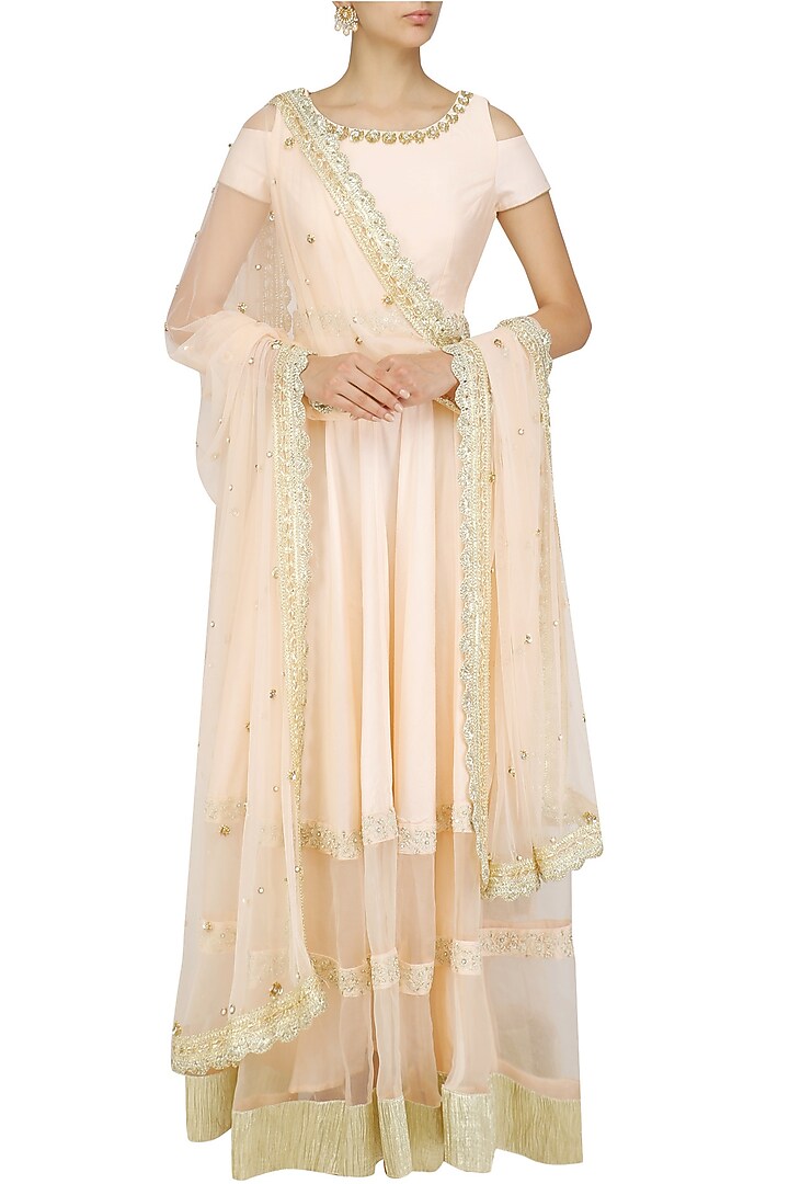 Powder pink floral embroidered cold shoulder gown available only at Pernia's Pop Up Shop.