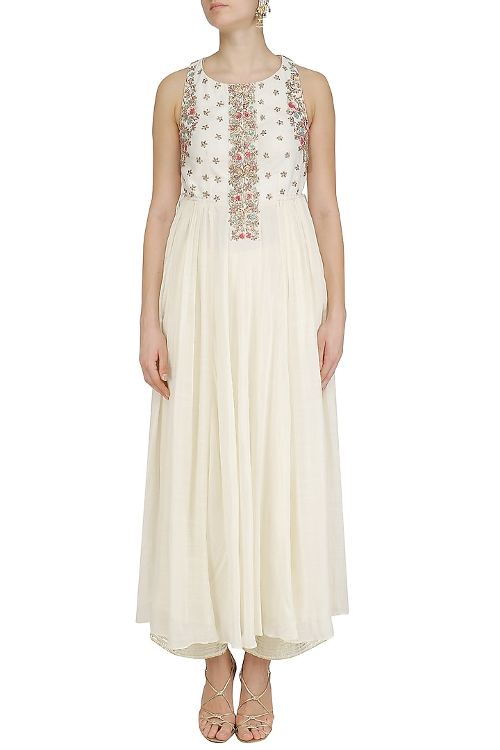 Ivory embroidered kurta and palazzo set available only at Pernia's Pop Up Shop.