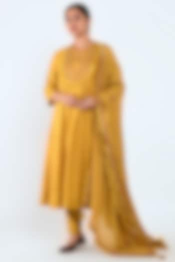 Mustard Embroidered A-Line Kurta Set by Prashant Chouhan at Pernia's Pop Up Shop