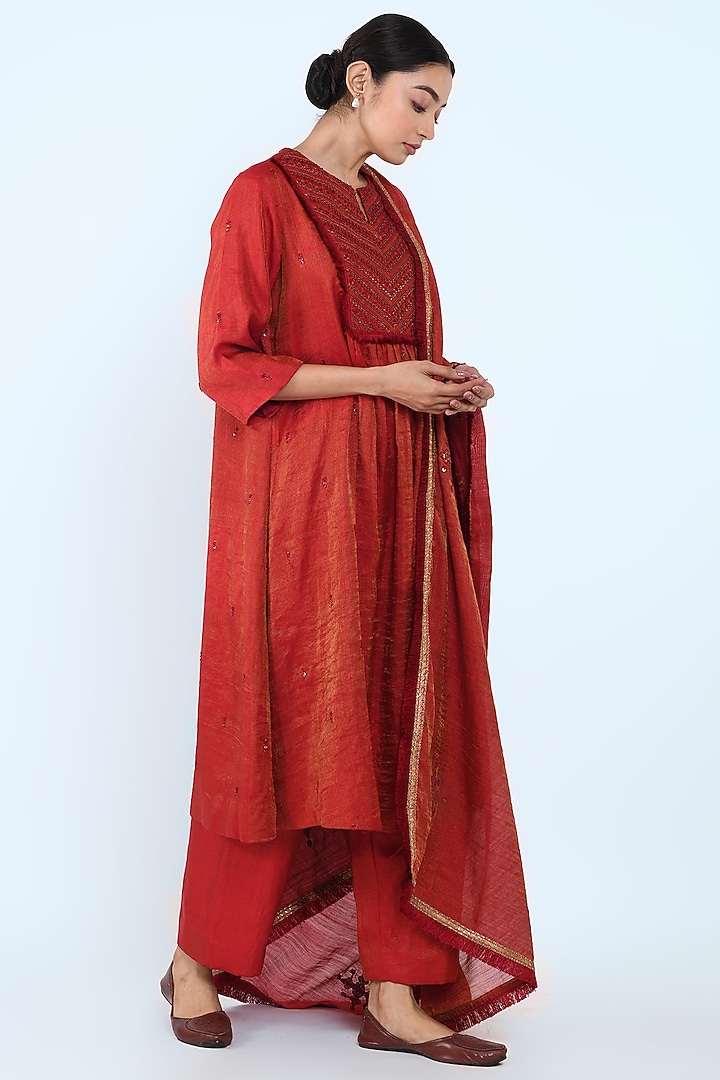 Maroon Embroidered A-Line Kurta Set by Prashant Chouhan at Pernia's Pop Up Shop