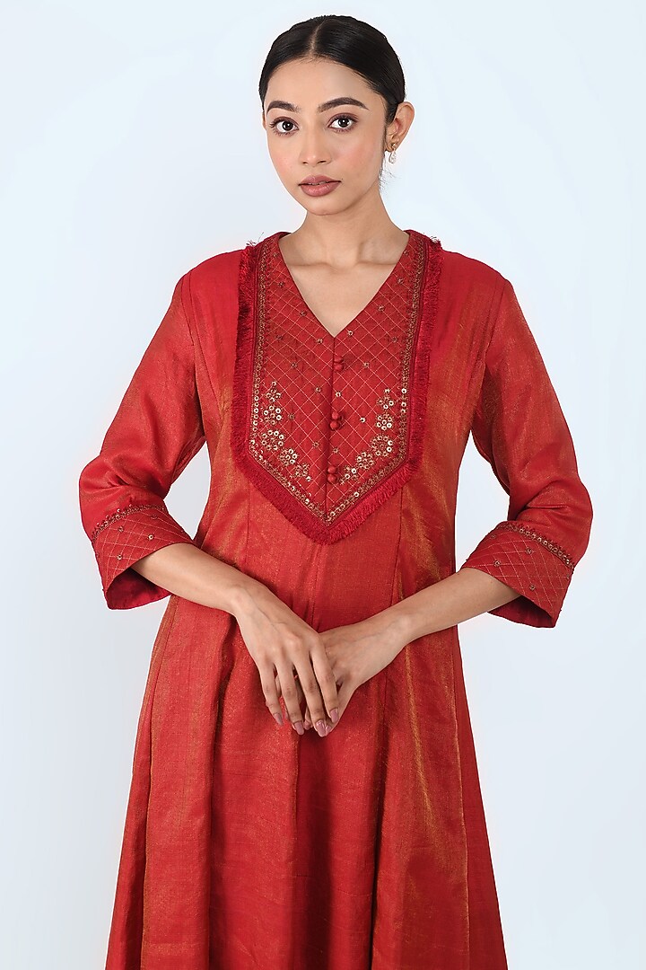 Maroon Spun Silk Kurta Set by Prashant Chouhan at Pernia's Pop Up Shop