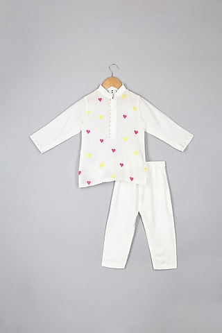Off-White Chanderi Thread Embroidered Kurta Set For Boys by P & S Co