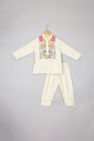 Off-White Flax Cotton Thread Work Kurta Set For Boys by P & S Co