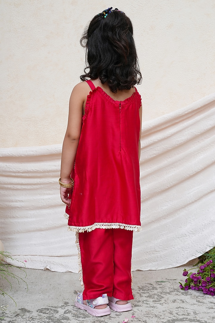 Red Chanderi Embroidered Kurta Set For Girls by P & S Co at Pernia's Pop Up Shop