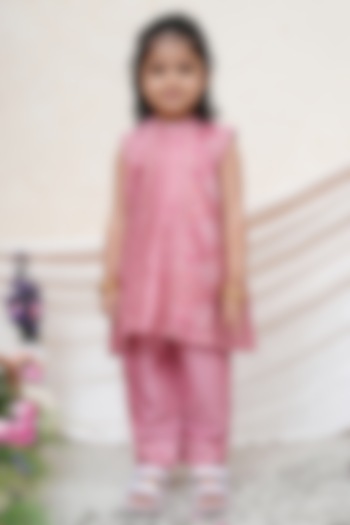 Dusty Pink Chanderi Printed Kurta Set For Girls by P & S Co at Pernia's Pop Up Shop