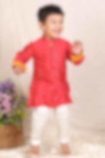 Red Chanderi Pintuck Kurta Set For Boys by P & S Co at Pernia's Pop Up Shop