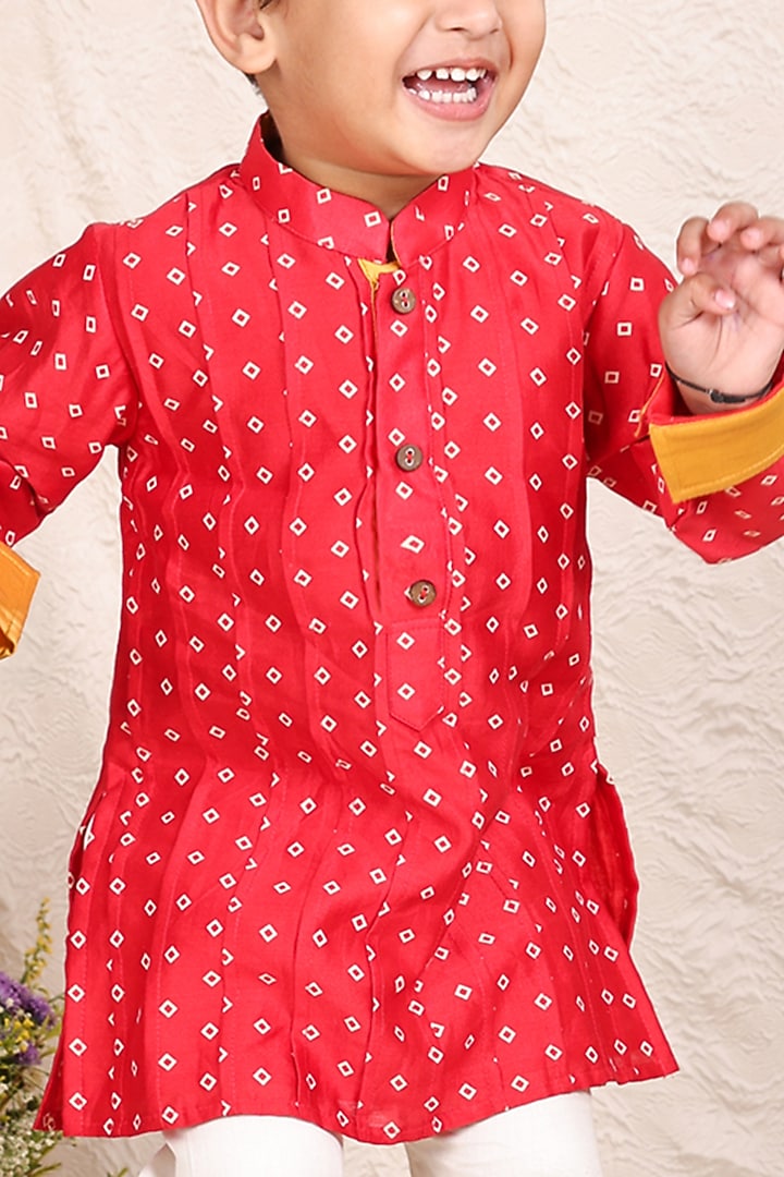 Red Chanderi Pintuck Kurta Set For Boys by P & S Co at Pernia's Pop Up Shop