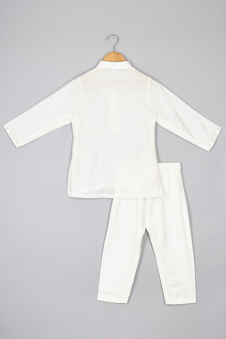 Off-White Chanderi Thread Embroidered Kurta Set For Boys by P & S Co at Pernia's Pop Up Shop