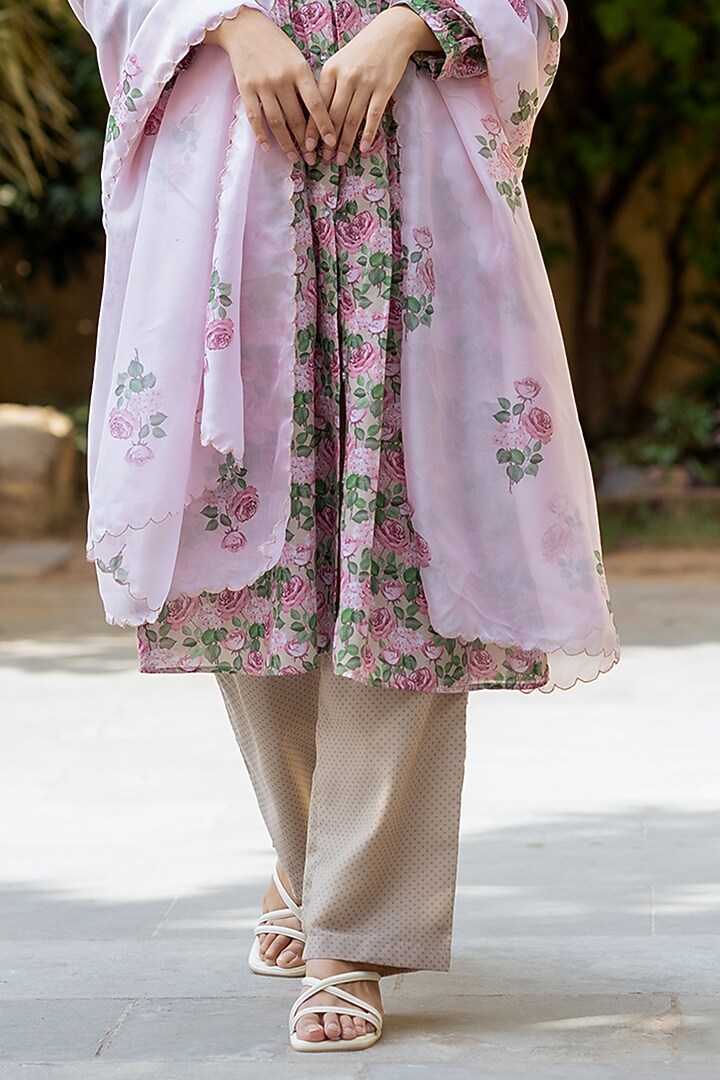 Pink Cambric & Organza Printed Kurta Set by Pasha at Pernia's Pop Up Shop