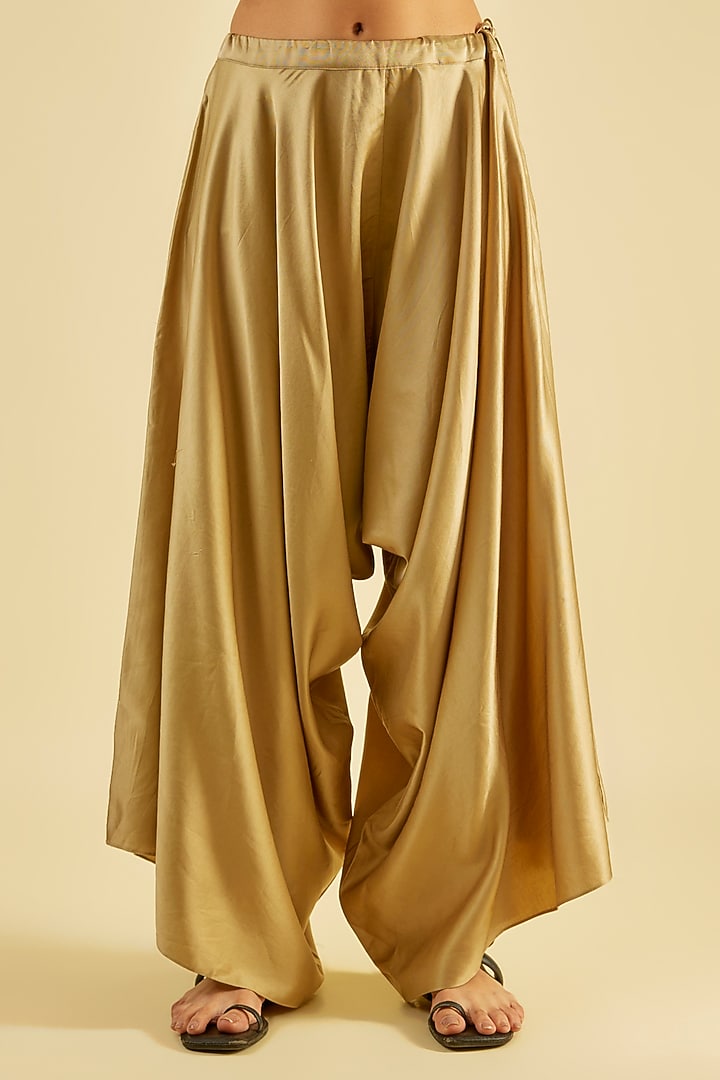 Champagne Tissue Maal Work Kaftan Set by Prisho at Pernia's Pop Up Shop