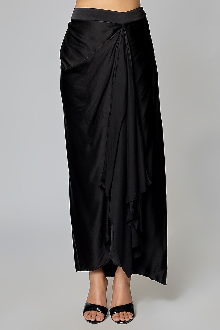 Black Organza Dori Work Cape Set by Prisho at Pernia's Pop Up Shop