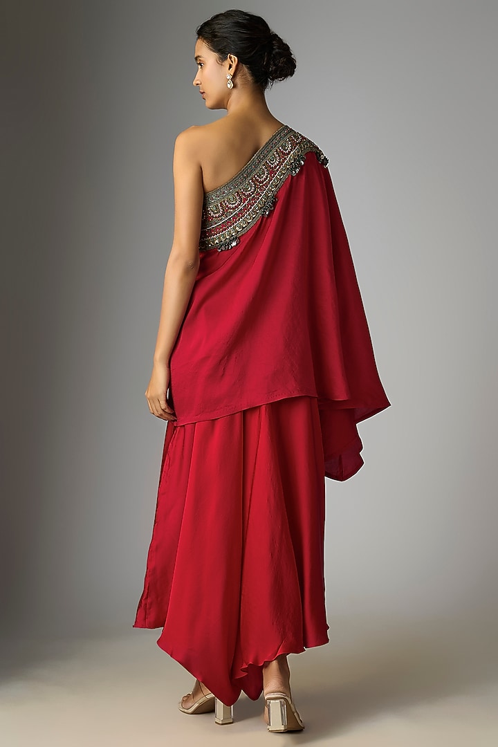 Red Silk Thread Work One-Shoulder Cape Set by Prisho at Pernia's Pop Up Shop