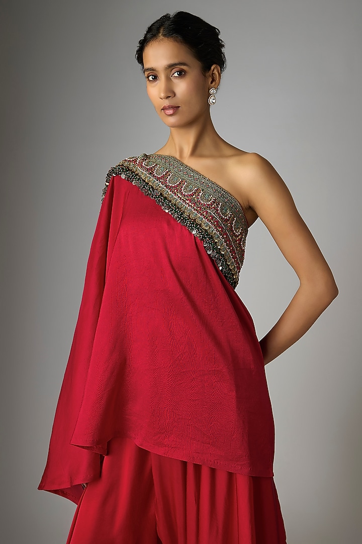 Red Silk Thread Work One-Shoulder Cape Set by Prisho at Pernia's Pop Up Shop