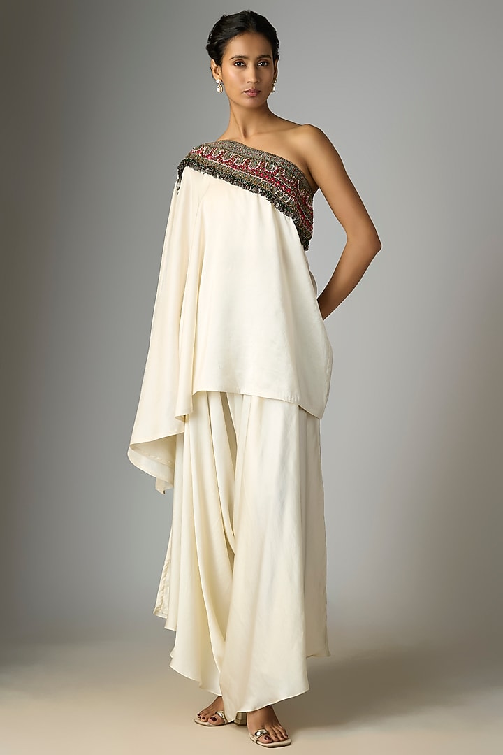 Ivory Silk Thread Work One-Shoulder Cape Set by Prisho at Pernia's Pop Up Shop