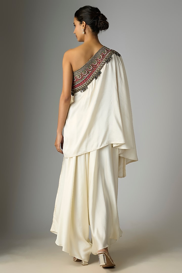 Ivory Silk Thread Work One-Shoulder Cape Set by Prisho at Pernia's Pop Up Shop