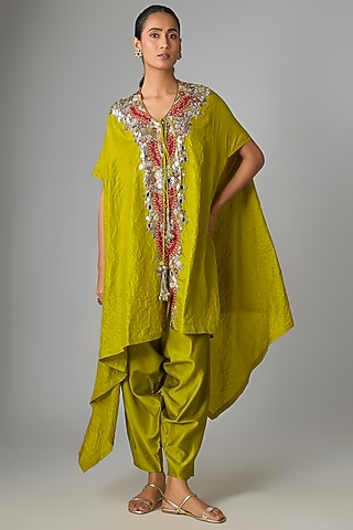 Green Crushed Silk Mirror Work Kaftan Set by Prisho