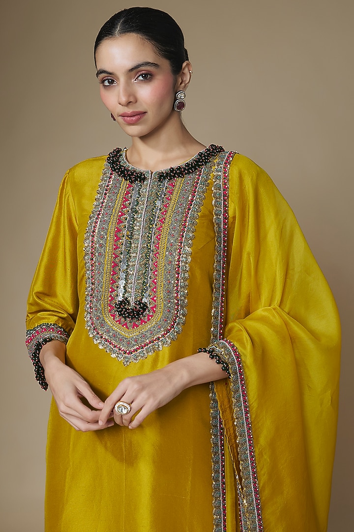 Mustard Silk Thread Work Kurta Set by Prisho at Pernia's Pop Up Shop