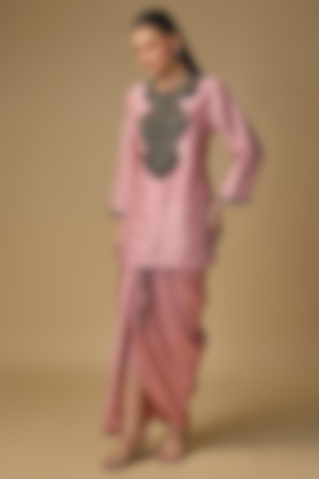 Dark Flamingo Silk Thread Work Kurta Set by Prisho at Pernia's Pop Up Shop