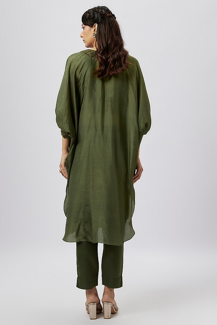 Hunter Green Crepe Resham Work Kaftan Set by Prisho at Pernia's Pop Up Shop