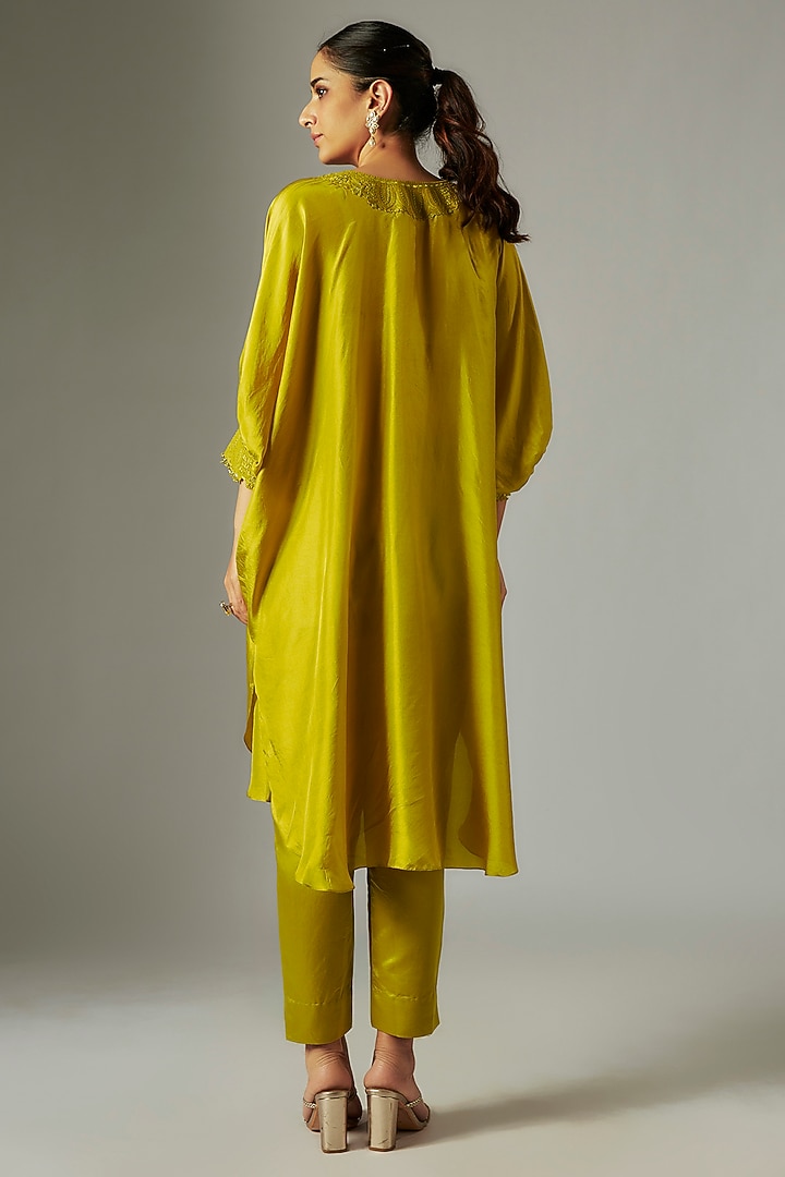 Lime Green Crepe Resham Work Kaftan Set by Prisho at Pernia's Pop Up Shop