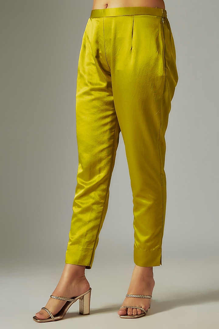 Lime Green Crepe Resham Work Kaftan Set by Prisho at Pernia's Pop Up Shop