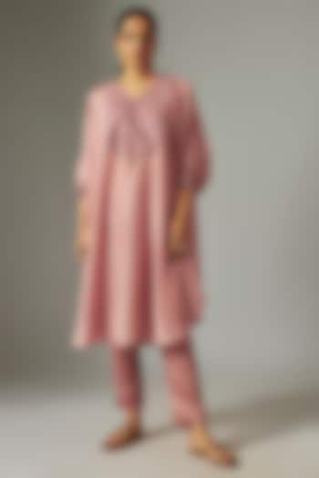 Blush Pink Crepe Resham Work Kaftan Set by Prisho at Pernia's Pop Up Shop