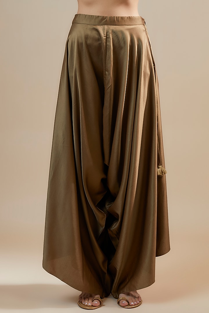 Mehendi Green Organza Resham & Maal Work Cape Set by Prisho at Pernia's Pop Up Shop
