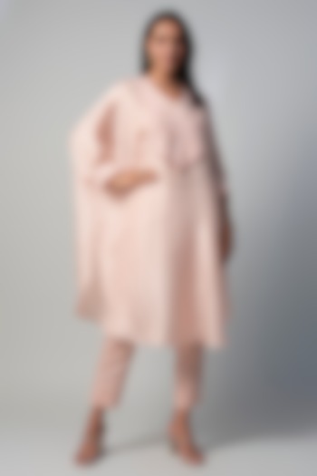 Flamingo Pink Crepe Resham Embroidered Kaftan Set by Prisho at Pernia's Pop Up Shop