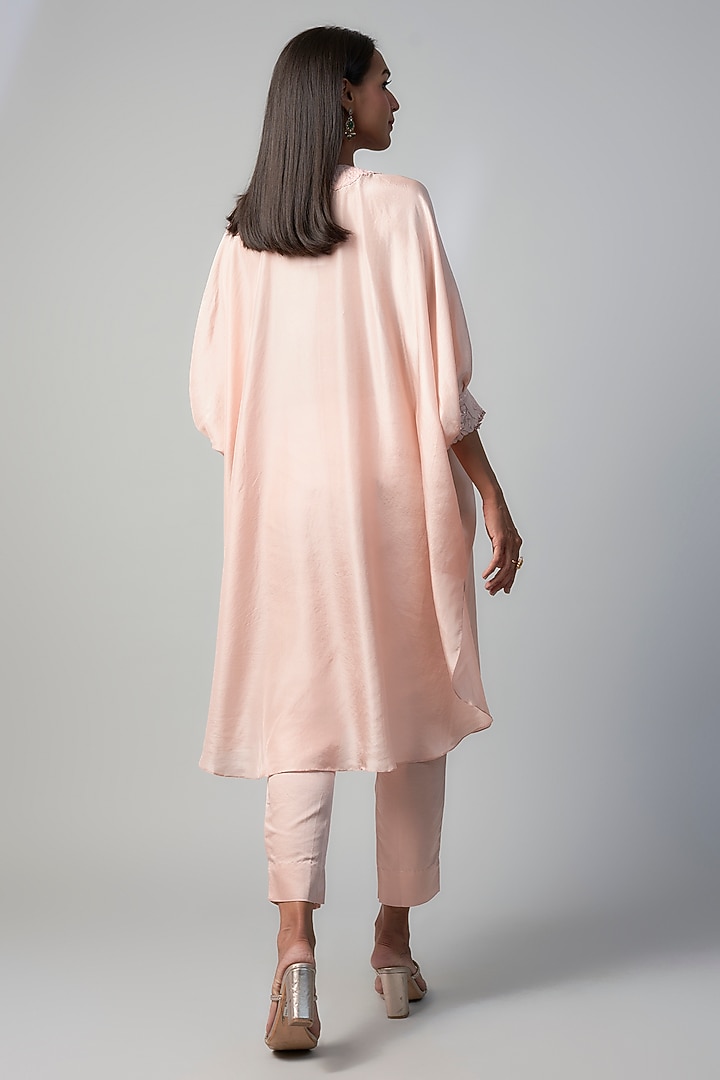 Flamingo Pink Crepe Resham Embroidered Kaftan Set by Prisho at Pernia's Pop Up Shop