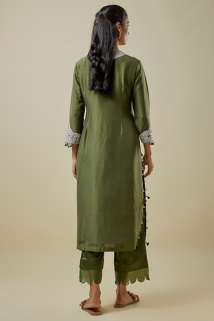 Green Silk Pitta & Zari Work Kurta Set by Prisho at Pernia's Pop Up Shop