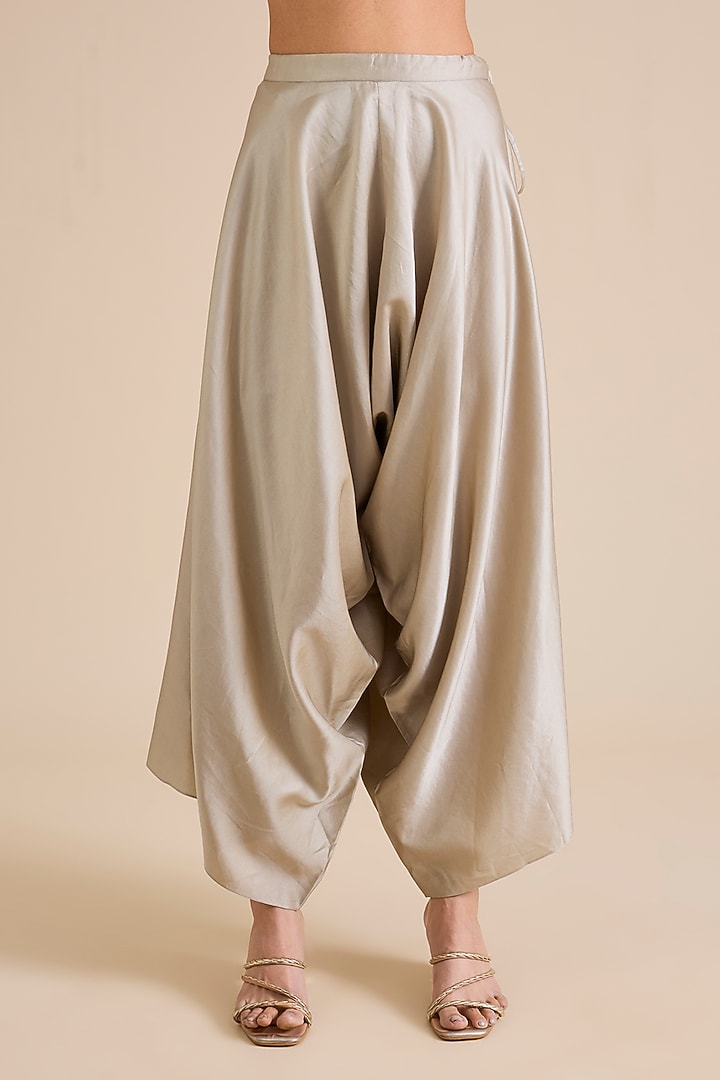 Smoke Grey Chanderi Thread Embroidered Kaftan Set by Prisho at Pernia's Pop Up Shop