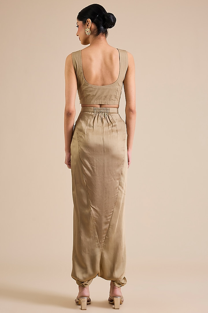 Champagne Crushed Tissue Thread Embroidered Kaftan Set by Prisho at Pernia's Pop Up Shop