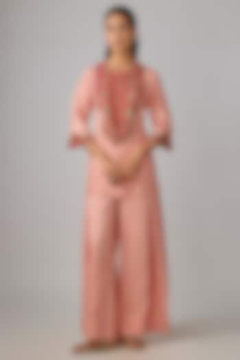 Peach Silk Thread Work Kurta Set by Prisho at Pernia's Pop Up Shop