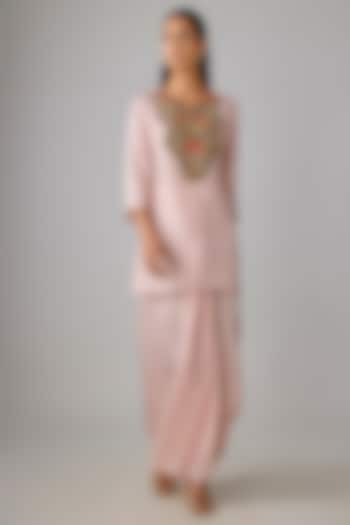 Flamingo Pink Silk Thread Work Kurta Set by Prisho at Pernia's Pop Up Shop