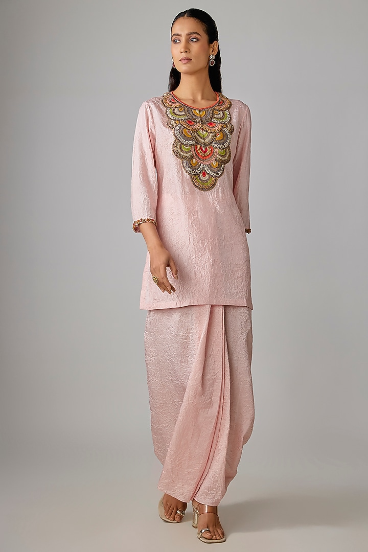 Flamingo Pink Silk Thread Work Kurta Set by Prisho at Pernia's Pop Up Shop