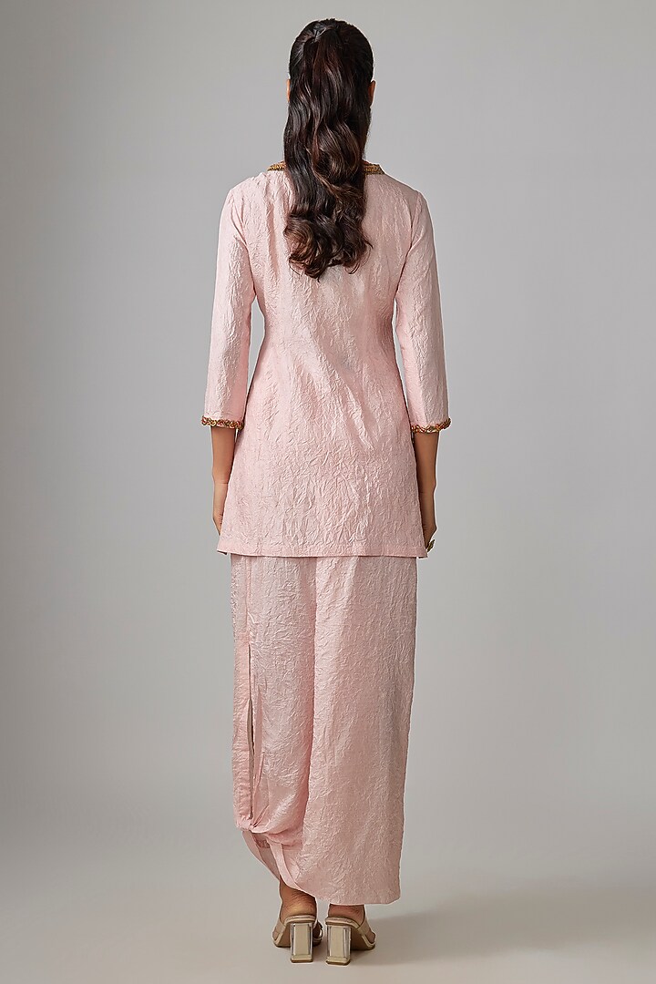 Flamingo Pink Silk Thread Work Kurta Set by Prisho at Pernia's Pop Up Shop