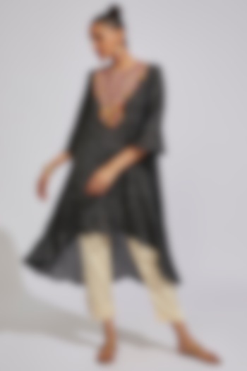 Black Crushed Bandhej Printed & Embroidered Kaftan Set by Prisho at Pernia's Pop Up Shop