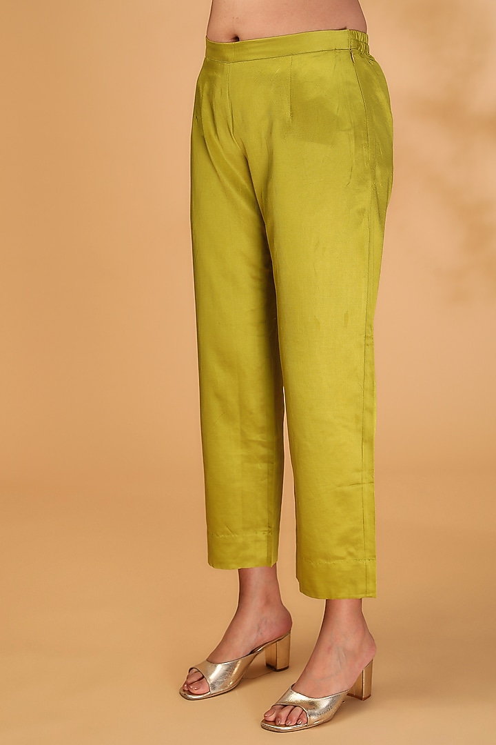 Lime Green Silk Resham Work Kurta Set by Prisho at Pernia's Pop Up Shop