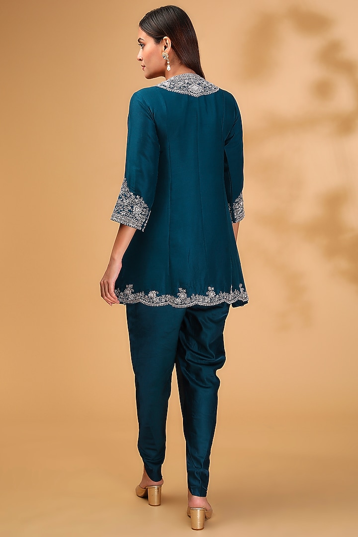 Navy Blue Silk Maal Embroidered Kurta Set by Prisho at Pernia's Pop Up Shop