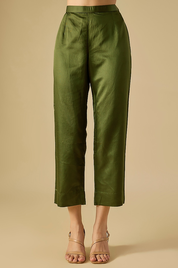 Hunter Green Silk Maal & Dori Work Kaftan Set by Prisho at Pernia's Pop Up Shop