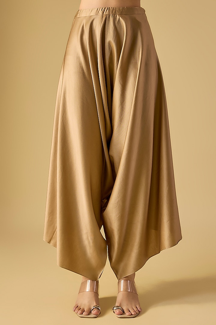 Champagne Tissue Maal Work Kaftan Set by Prisho at Pernia's Pop Up Shop
