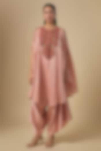 Peach Tissue Thread Embroidered Kaftan Set by Prisho at Pernia's Pop Up Shop