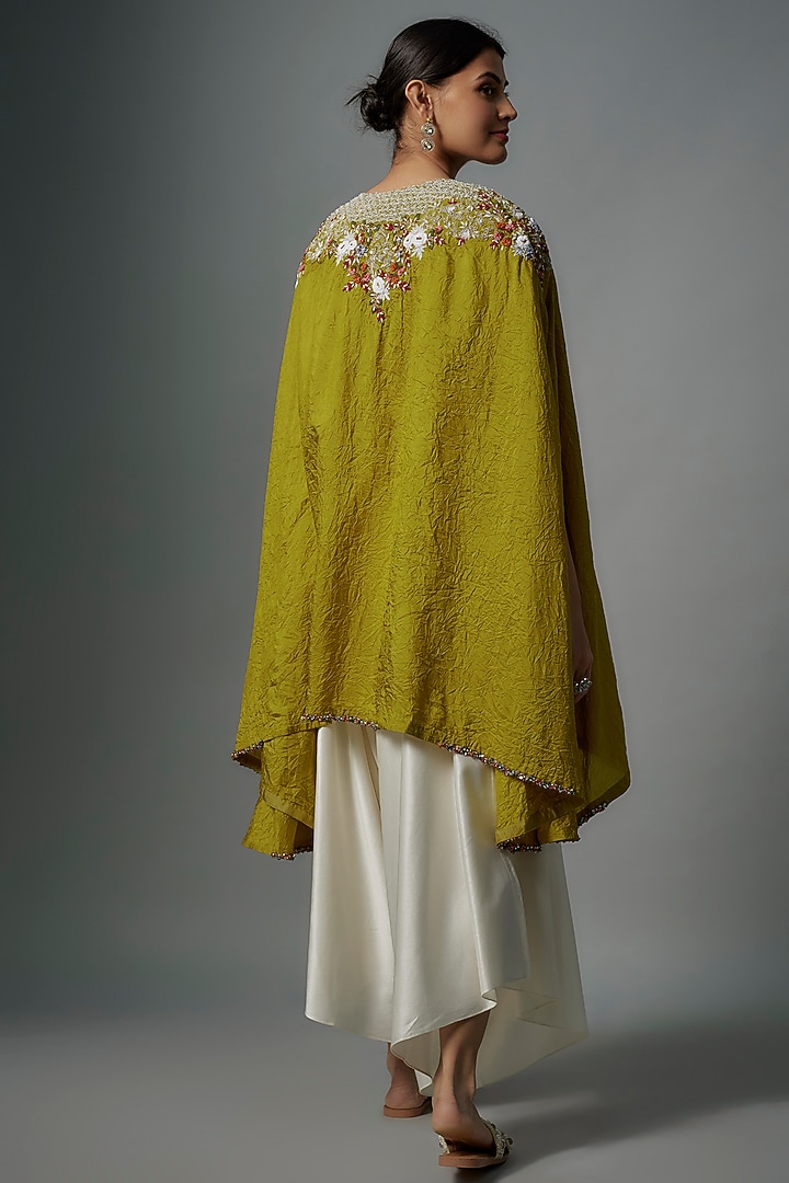 Lime Green Crushed Silk Thread Embroidered Kaftan Set by Prisho at Pernia's Pop Up Shop